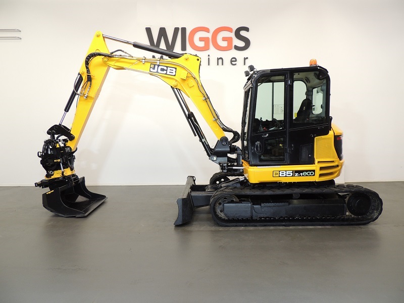 JCB-85Z-1.jpg