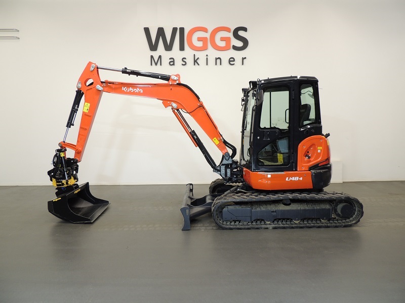 Kubota-U48-4-8-1.jpg