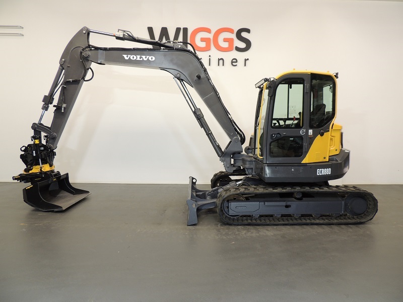 Volvo-ECR88D-1-1.jpg
