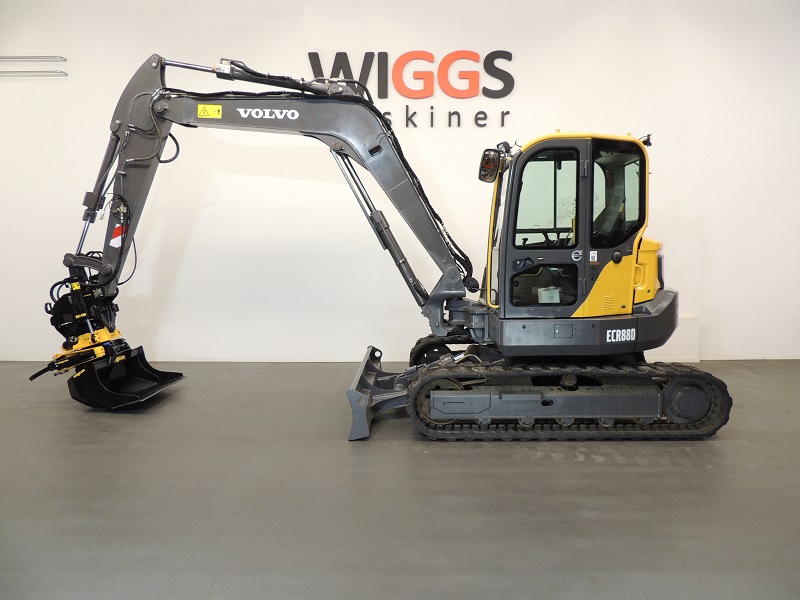 Volvo-ECR88D-13.jpg
