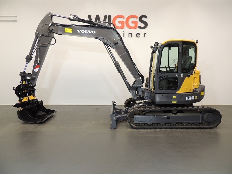 Volvo-ECR88D-9.jpg